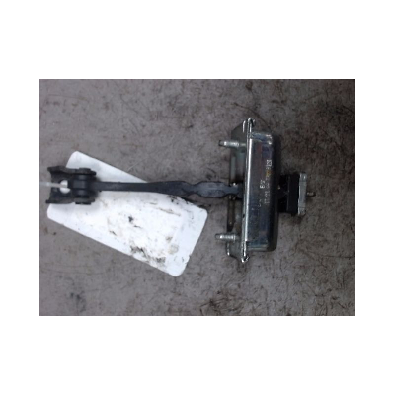 TIRANT PORTE AVANT DROIT OPEL CORSA