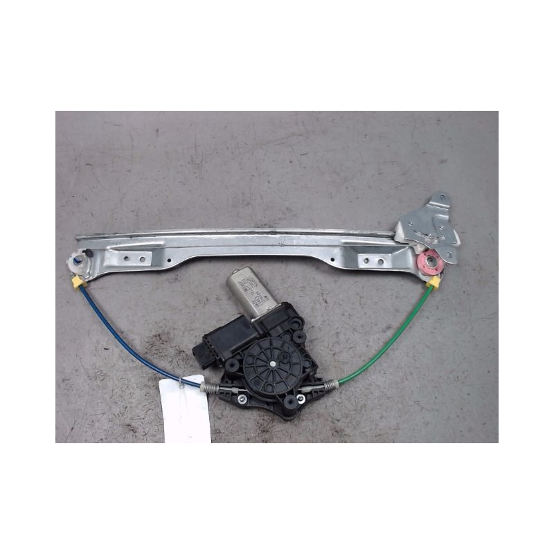 MECANISME+MOTEUR LEVE-GLACE AVANT DROIT OPEL CORSA