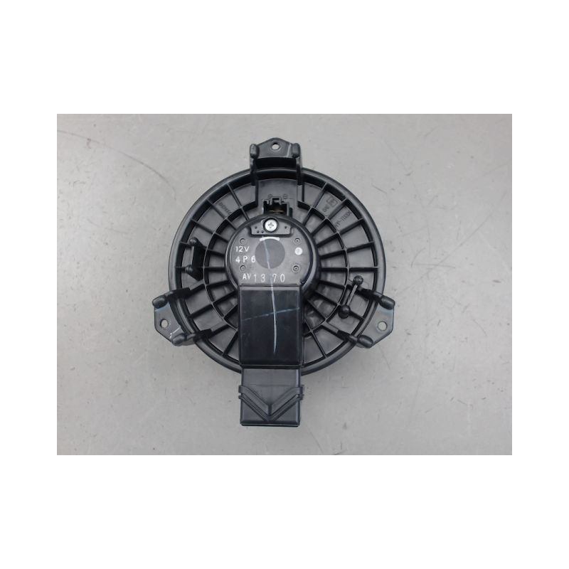 MOTEUR VENTILATEUR CHAUFFAGE SUZUKI SWIFT