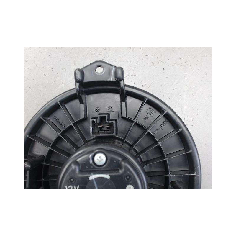 MOTEUR VENTILATEUR CHAUFFAGE SUZUKI SWIFT
