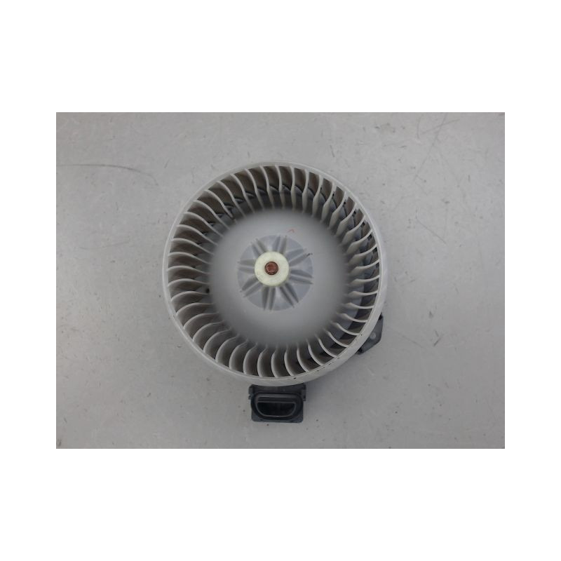 MOTEUR VENTILATEUR CHAUFFAGE SUZUKI SWIFT