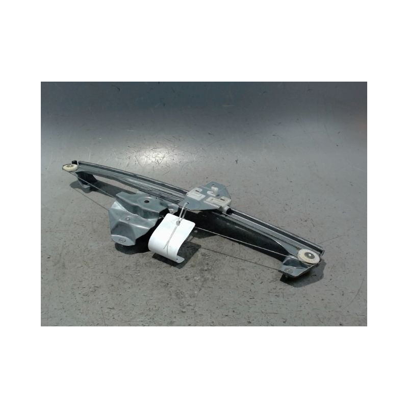 MECANISME+MOTEUR LEVE-GLACE AVANT GAUCHE DACIA DOKKER