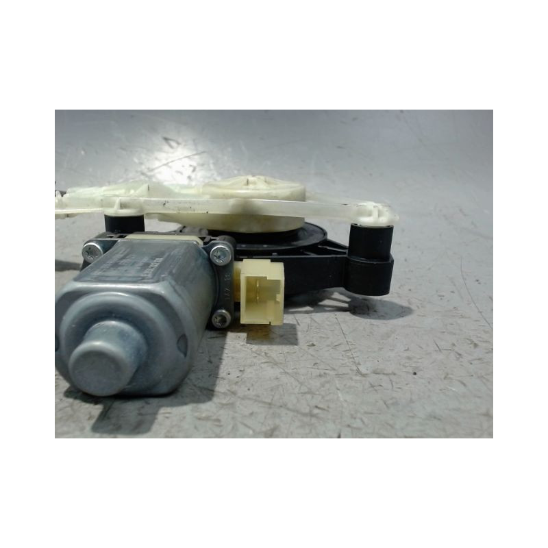 MECANISME+MOTEUR LEVE-GLACE AVANT GAUCHE AUDI RS3