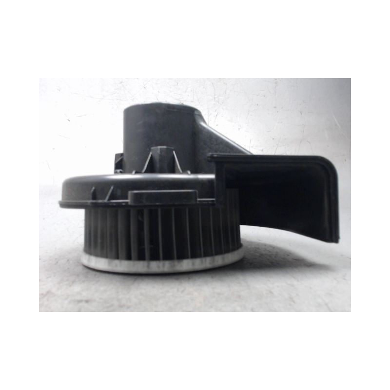 MOTEUR VENTILATEUR CHAUFFAGE VOLKSWAGEN POLO