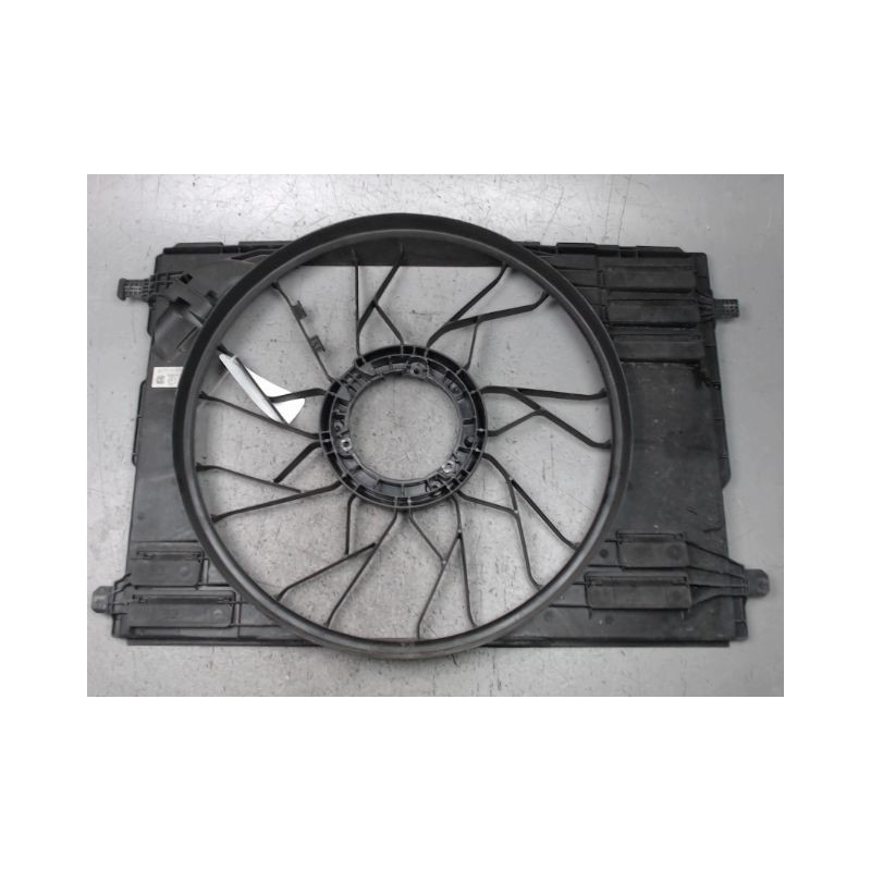 SUPPORT DE VENTILATEUR MERCEDES CLASSE A