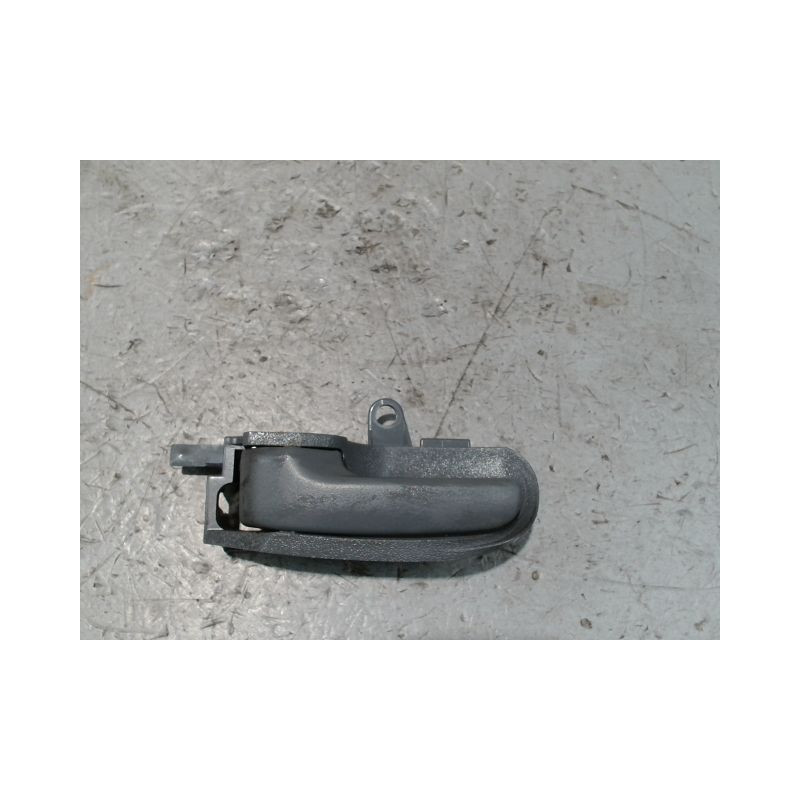 POIGNEE INTERIEURE PORTE AVANT GAUCHE PEUGEOT 107 5P