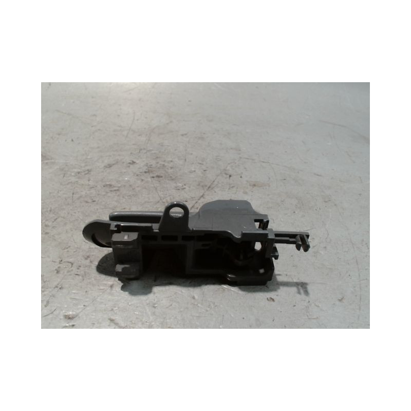 POIGNEE INTERIEURE PORTE AVANT GAUCHE PEUGEOT 107 5P