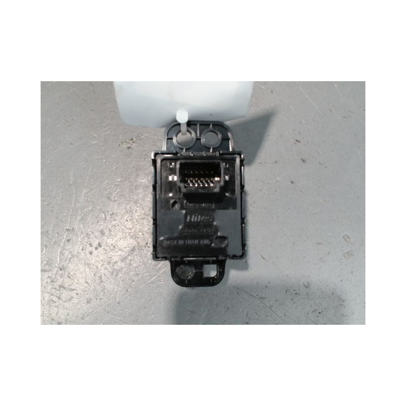 INTERIEUR COMMANDE FREIN A MAIN NISSAN QHASQAI 2007-