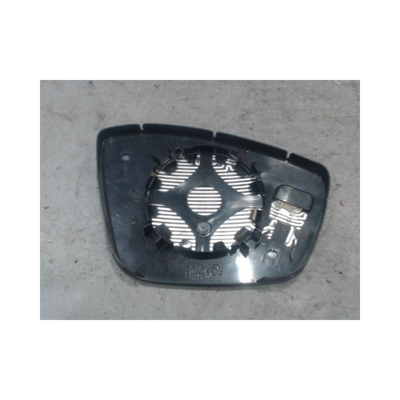 GLACE RETROVISEUR EXT G PEUGEOT 2008