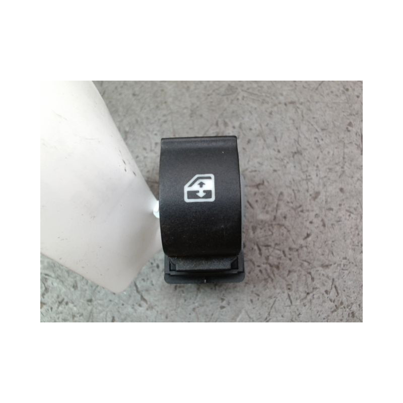 COMMANDE LEVE-GLACE PORTE AVD FIAT TIPO