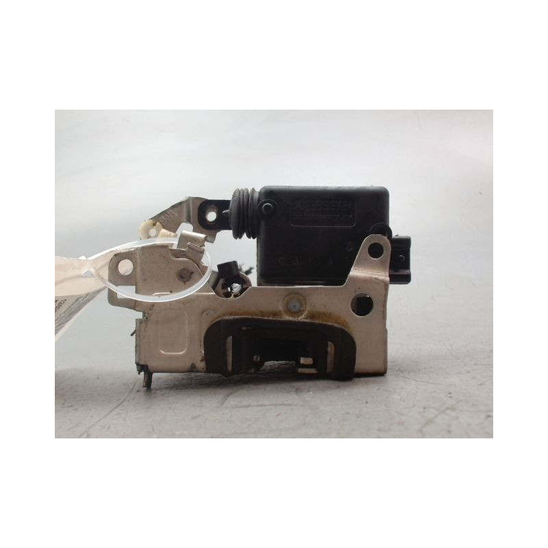 SYSTEME CONDAMNATION ARRIERE GAUCHE DACIA SANDERO I 2008-2012