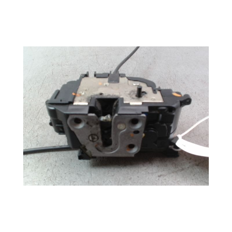 SYSTEME CONDAMNATION ARRIERE GAUCHE RENAULT CLIO ESTATE III Phase 2 2009-2014