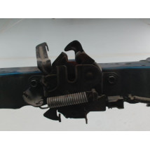 TRAVERSE SUPERIEURE ARMATURE AVANT TOYOTA AURIS