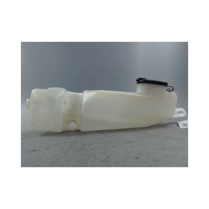 RESERVOIR LAVE-GLACE AVANT DACIA SANDERO 2008-
