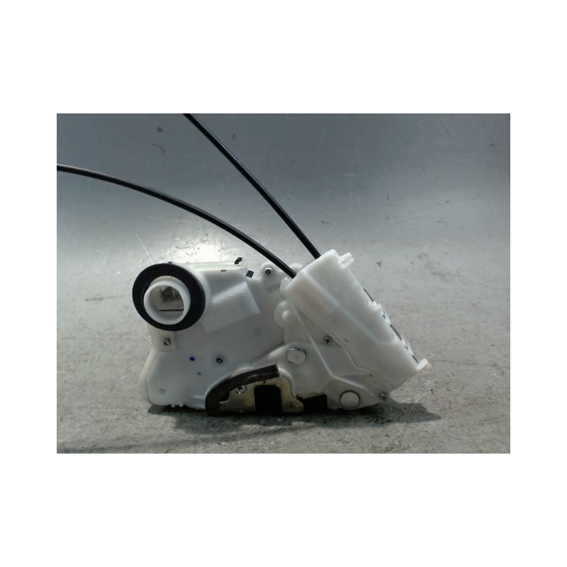 SYSTEME CONDAMNATION AVANT GAUCHE TOYOTA VERSO-S