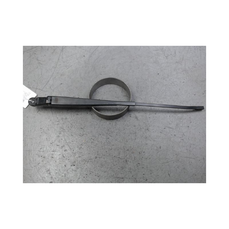 BRAS ESSUIE-GLACE AVANT DROIT DACIA LOGAN 4 P 05-08