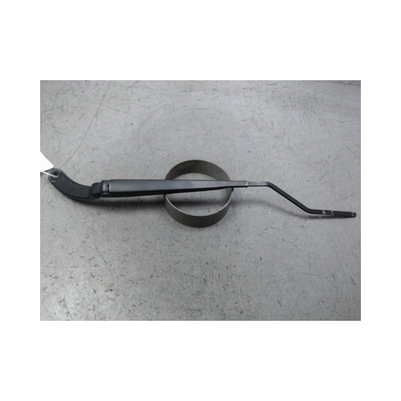 BRAS ESSUIE-GLACE AVANT GAUCHE RENAULT CLIO IV 2012-