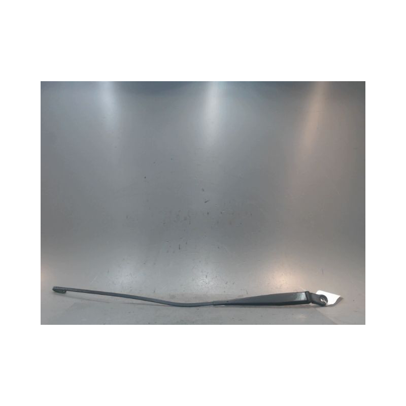 BRAS ESSUIE-GLACE AVANT DROIT VOLKSWAGEN FOX