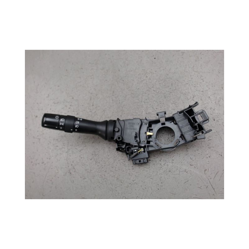 COMMANDE CLIGNOTANT TOYOTA VERSO