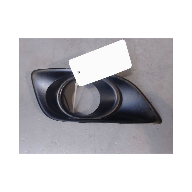 OBTURATEUR PHARE ADDITIONNEL PARE-CHOC AVD TOYOTA AVENSIS 2003-