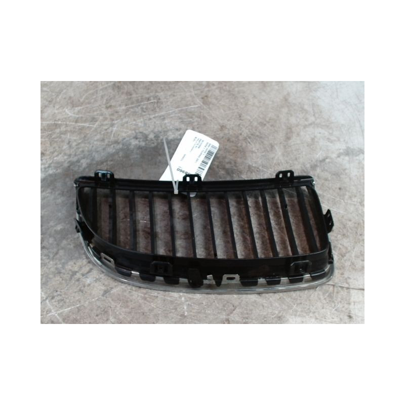 GRILLE CALANDRE GAUCHE BMW SERIE 3 TOURING (E91)