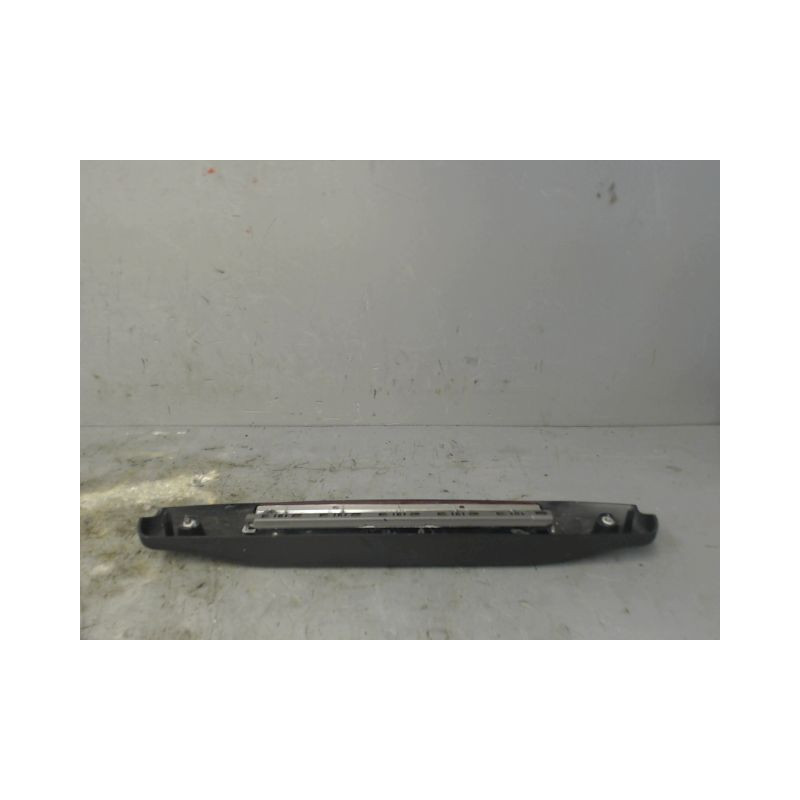 FEUX STOP SUPPLEMENTAIRE FORD KA