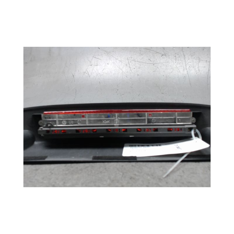 FEUX STOP SUPPLEMENTAIRE CITROEN NEMO 2007-