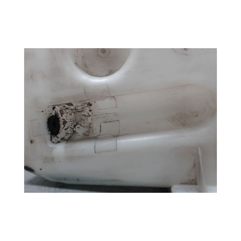 RESERVOIR LAVE-GLACE AVANT VOLKSWAGEN GOLF V 2003-2009
