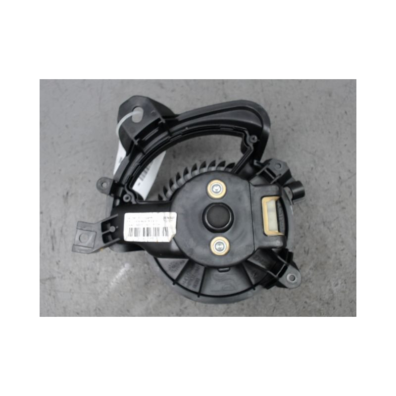 MOTEUR VENTILATEUR CHAUFFAGE OPEL CORSA 06-09