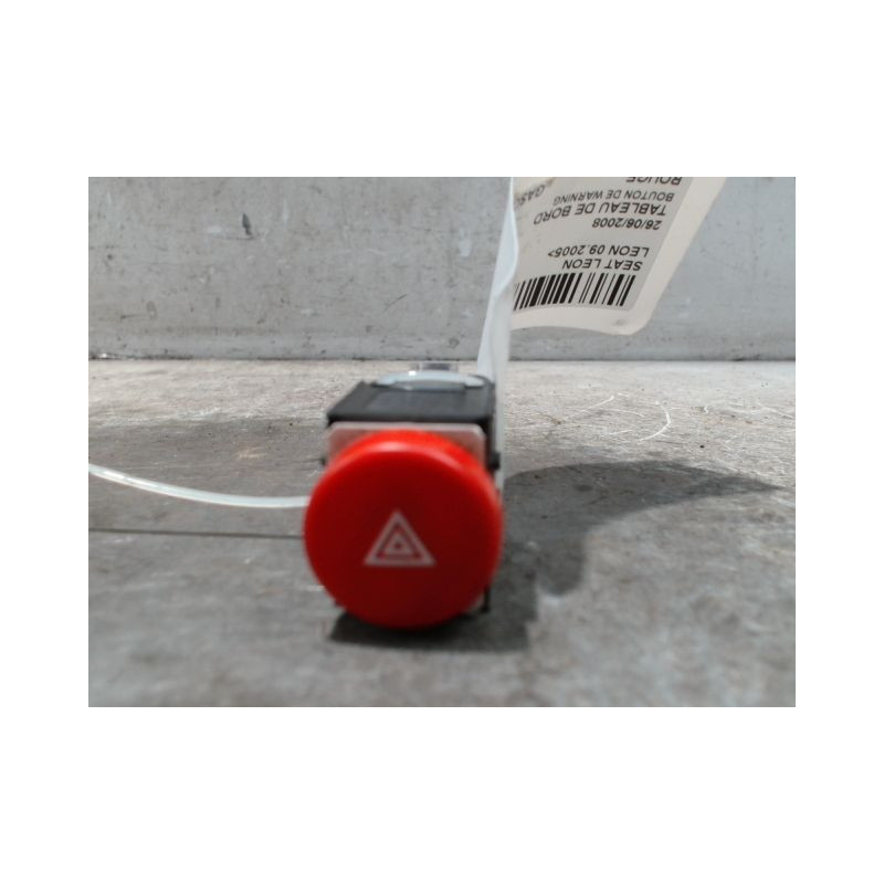BOUTON DE WARNING SEAT LEON 2005-