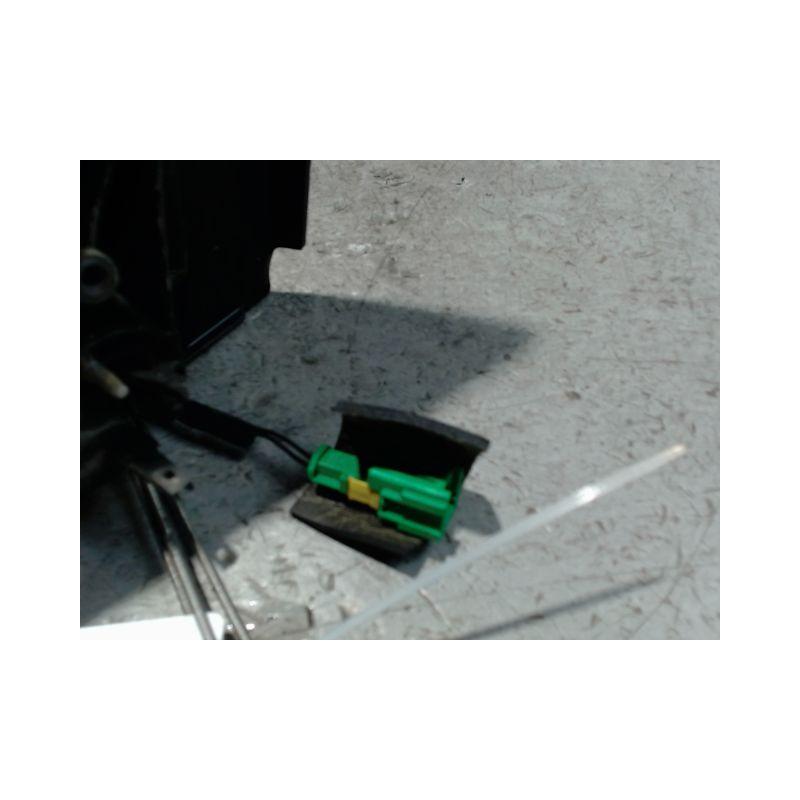 RETROVISEUR EXTERIEUR DROIT RENAULT MEGANE II PH2 2006-