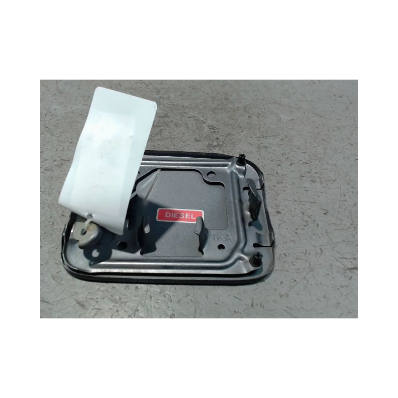 VOLET DE TRAPPE CARBURANT NISSAN JUKE