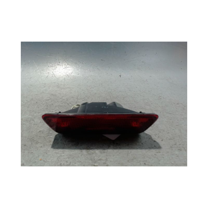 FEU BROUILLARD CENTRAL ARRIERE NISSAN JUKE