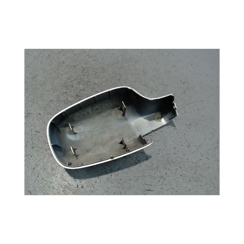 CARENAGE RETROVISEUR EXTERIEUR GAUCHE RENAULT MEGANE II PH1 C.C 03-05