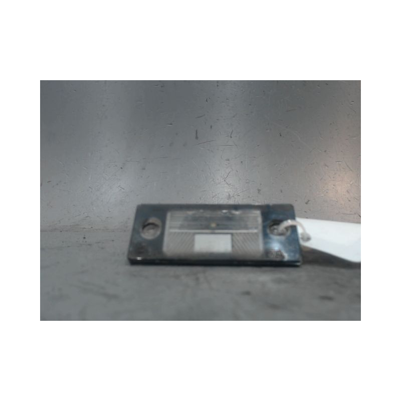 ECLAIREUR PLAQUE DE POLICE GAUCHE VOLKSWAGEN TIGUAN