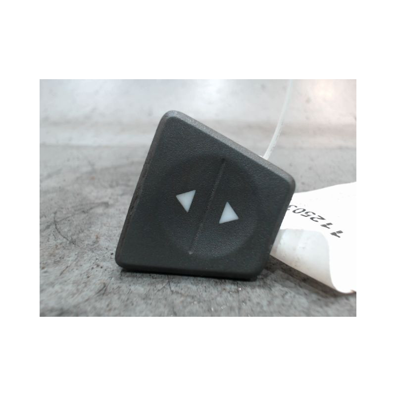 COMMANDE LEVE-GLACE PORTE AVG FIAT PANDA