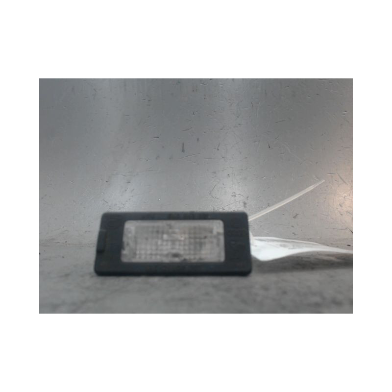 ECLAIREUR PLAQUE DE POLICE GAUCHE VOLKSWAGEN GOLF