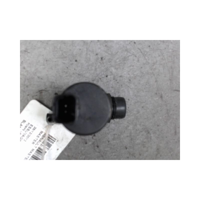 POMPE LAVE-GLACE AVANT RENAULT MASTER