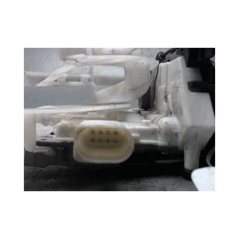 SYSTEME CONDAMNATION ARRIERE GAUCHE VOLKSWAGEN PASSAT SW 2005-