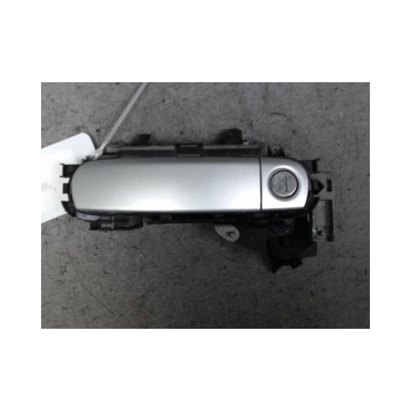 POIGNEE EXTERIEURE PORTE AVANT GAUCHE AUDI A3 2003-