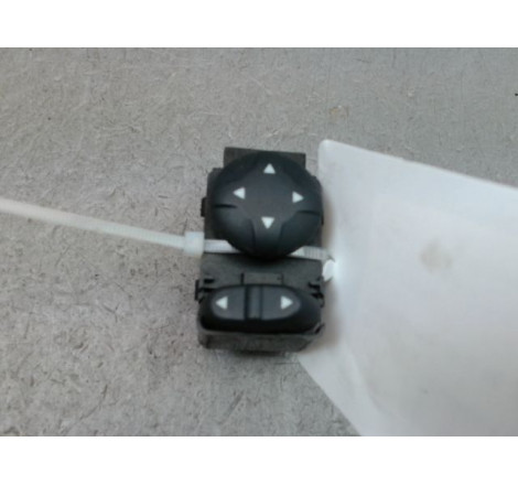 COMMANDE RETROVISSEUR EXT ELECTRIQUE