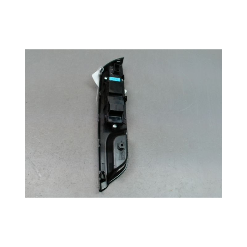 COMMANDE LEVE-GLACE PORTE AVG SUZUKI SWIFT