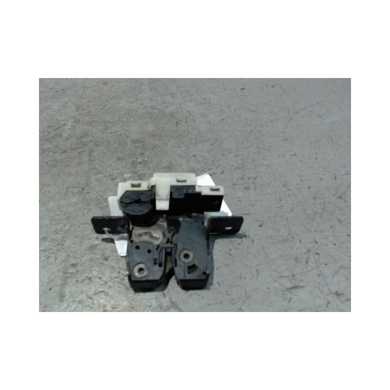 SERRURE HAYON  RENAULT SCENIC II PH2 2006-