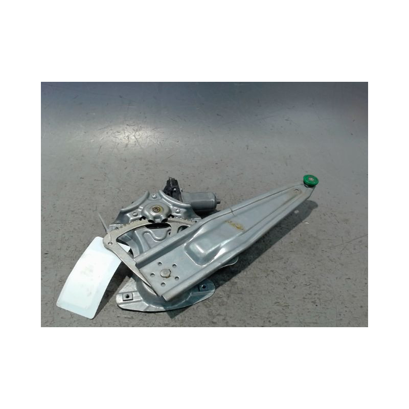 MECANISME+MOTEUR LEVE-GLACE ARRIERE DROIT TOYOTA YARIS II 2010-