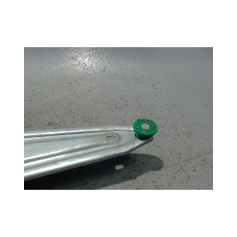 MECANISME+MOTEUR LEVE-GLACE ARRIERE DROIT TOYOTA YARIS II 2010-