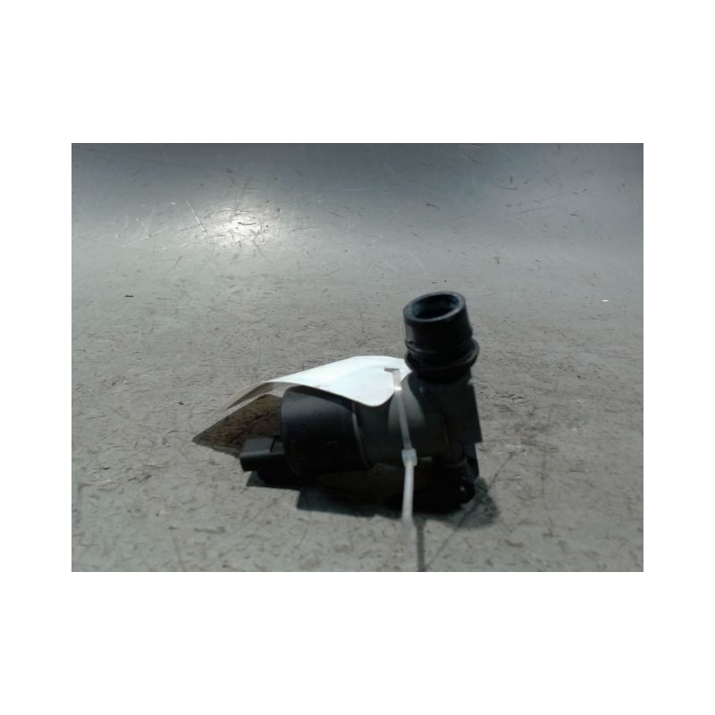 POMPE LAVE-GLACE AVANT DACIA SANDERO 2008-
