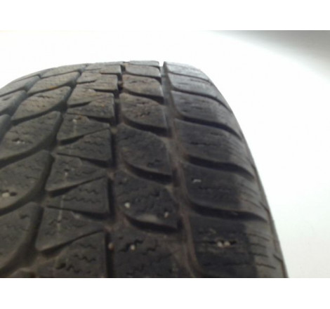 Pneu BRIDGESTONE BLIZZAK LM 25 215 65 15 96 H