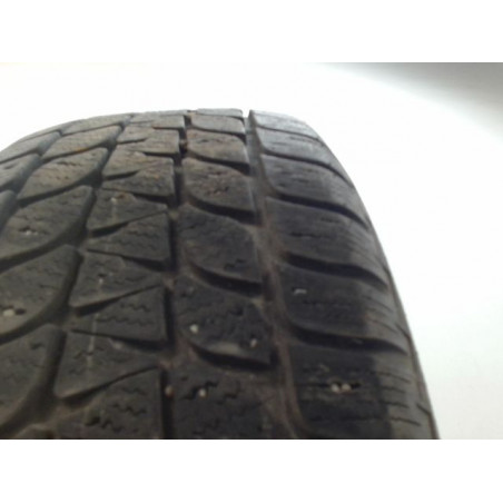 Pneu BRIDGESTONE BLIZZAK LM 25 215 65 15 96 H