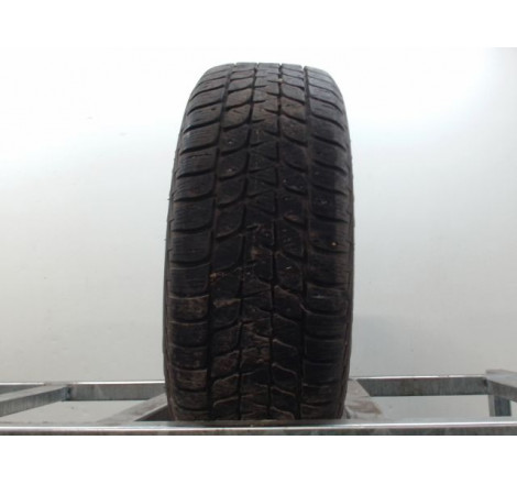 Pneu BRIDGESTONE BLIZZAK LM 25 215 65 15 96 H