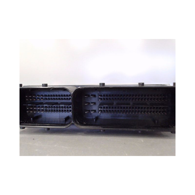CALCULATEUR MOTEUR VOLKSWAGEN TOURAN PH2 06-10
